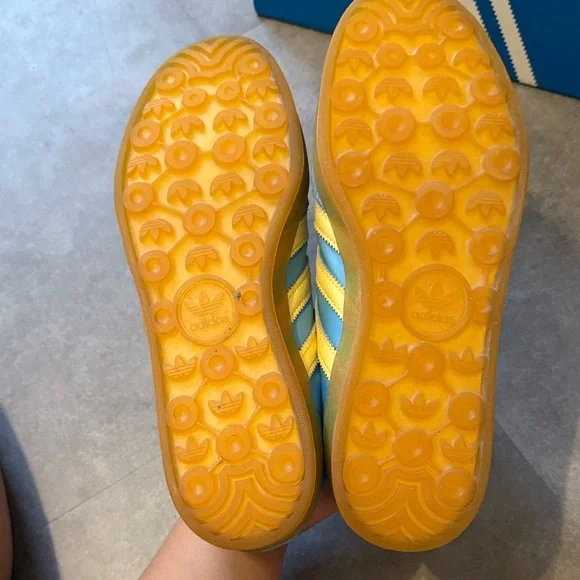 Adidas Gazelle Light Blue and Yellow Sneakers - Picture 7 of 9